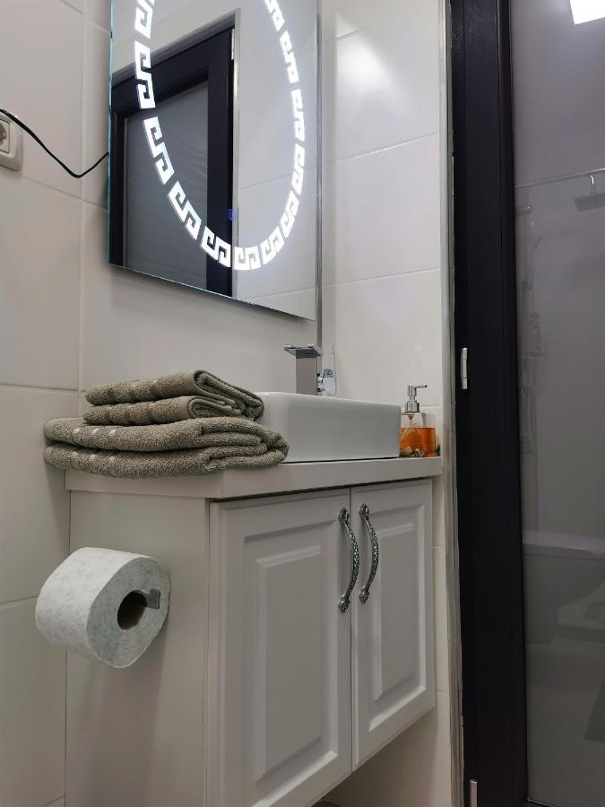 White Studio Campulung Moldovenesc Bagian luar foto