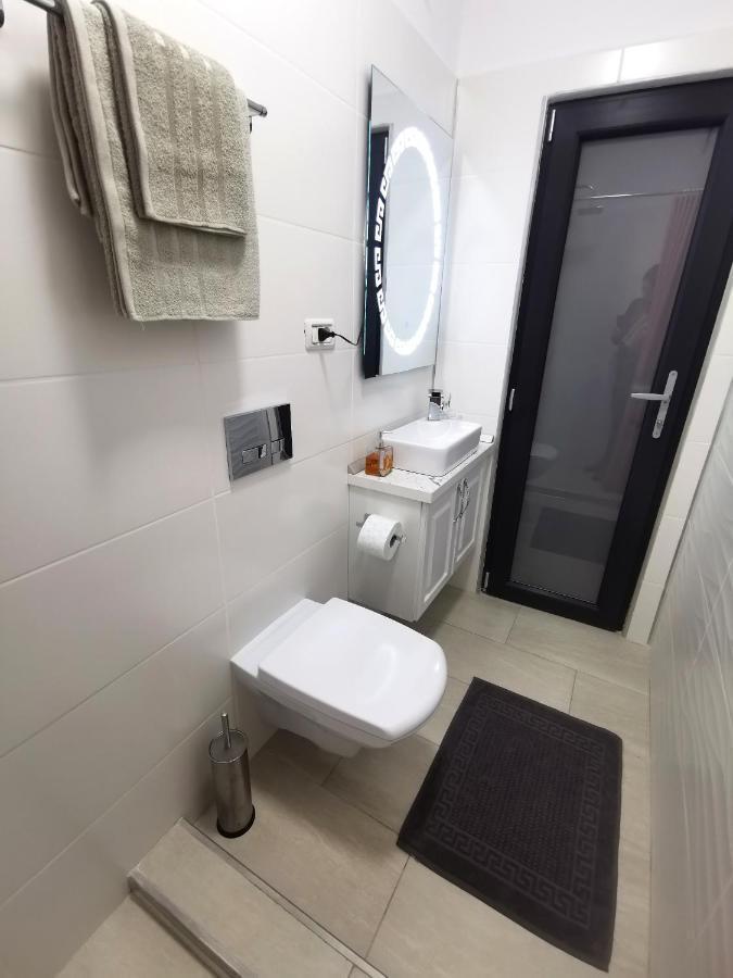 White Studio Campulung Moldovenesc Bagian luar foto